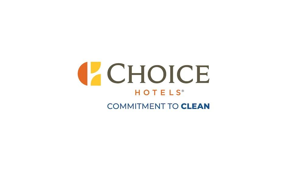 Quality Inn & Suites Caldwell I-77 מראה חיצוני תמונה